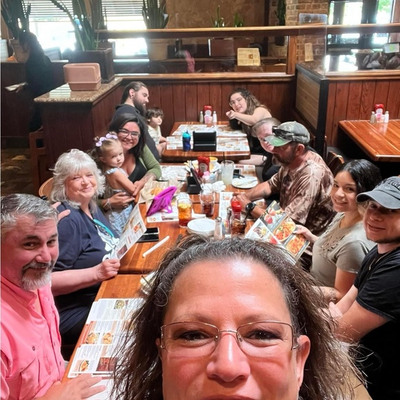 Meet your Posher, Lara - Picture 12 of 13